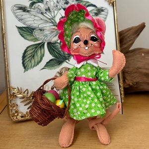 2013 w/ Tag Annalee 6” Spring Easter Mouse Girl